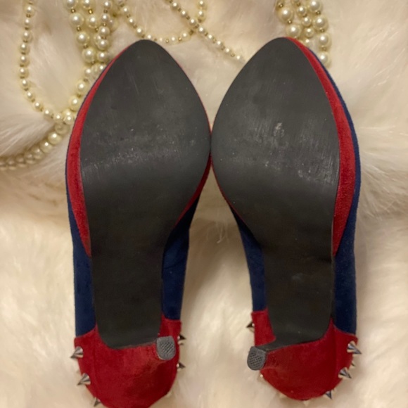 CHILLI PEPPER Spike Accent Heels - Picture 5 of 5